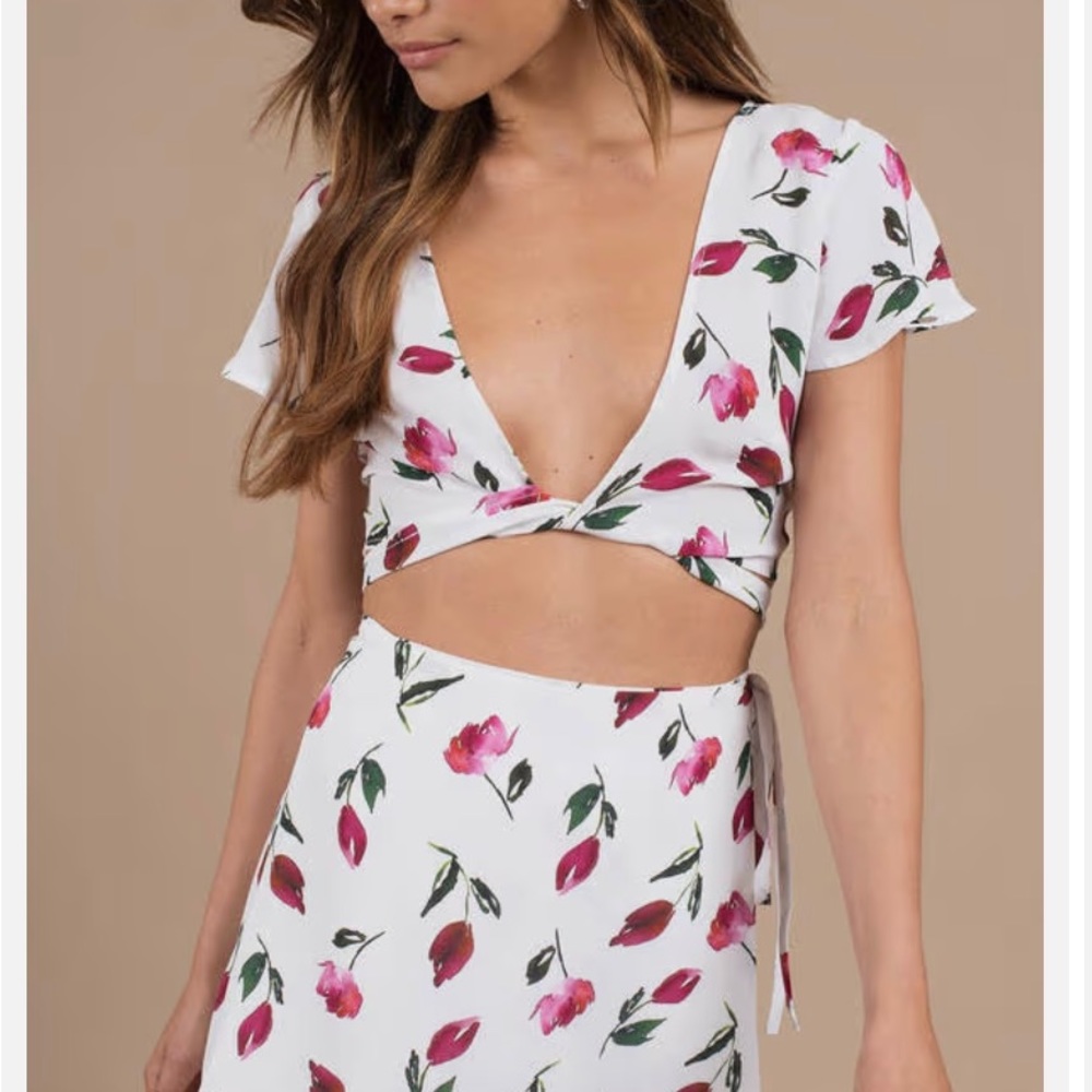 Beach Riot Tulip wrap top - Picture 3 of 7